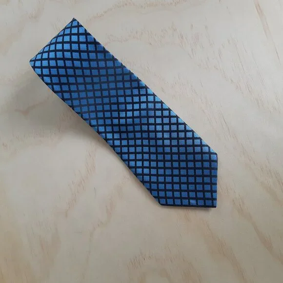 Protocol tie - Picture 1 of 6
